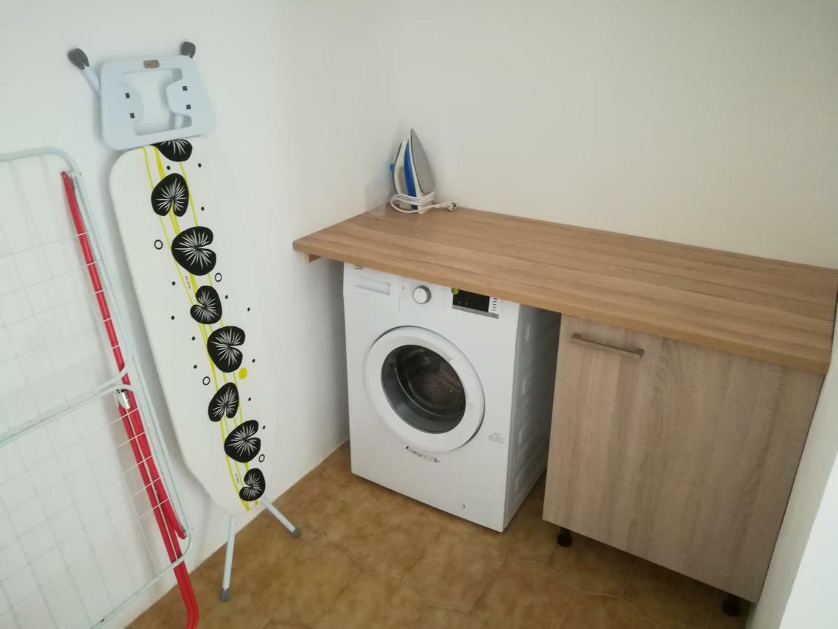 Casa Valientes A - Free Private Parking, Wifi & Ac Lejlighed Jerez de la Frontera Eksteriør billede